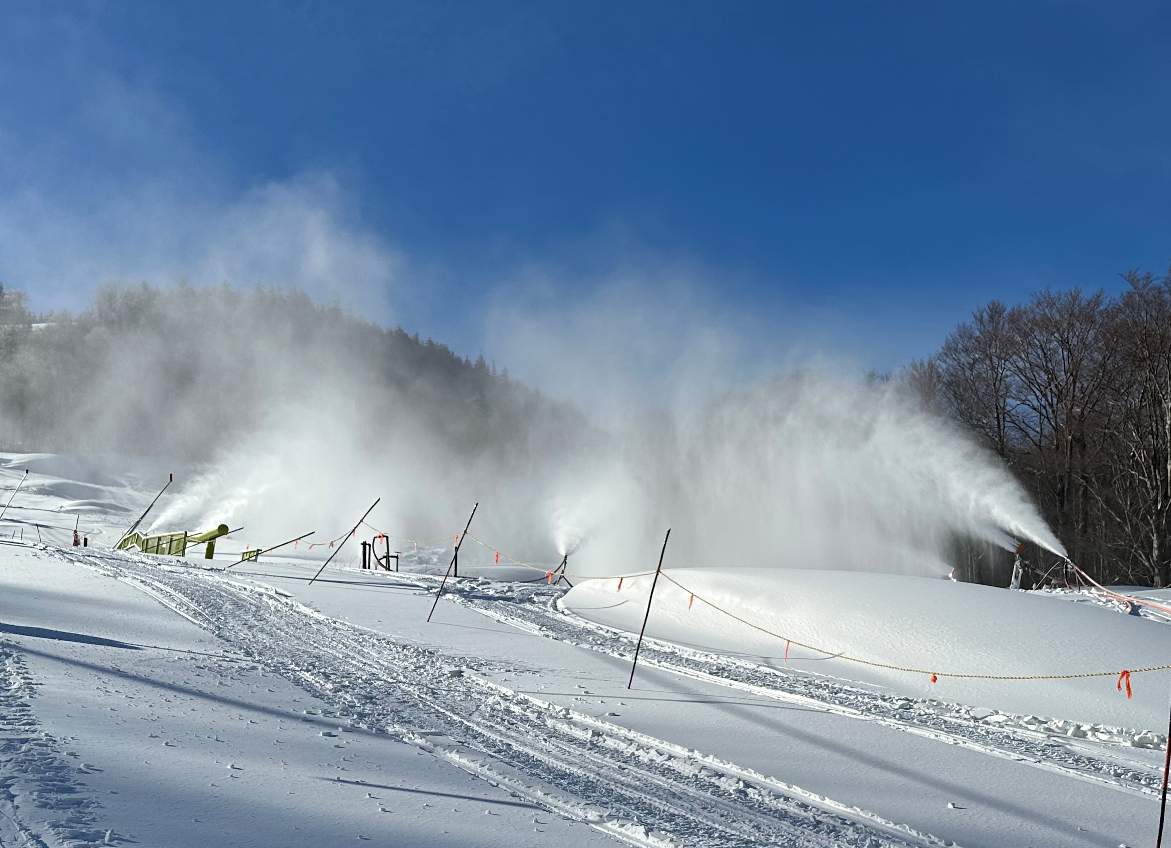snowmaking-at-the-zone-2